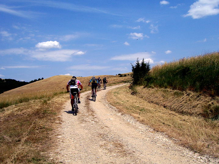 tuscany biking tour