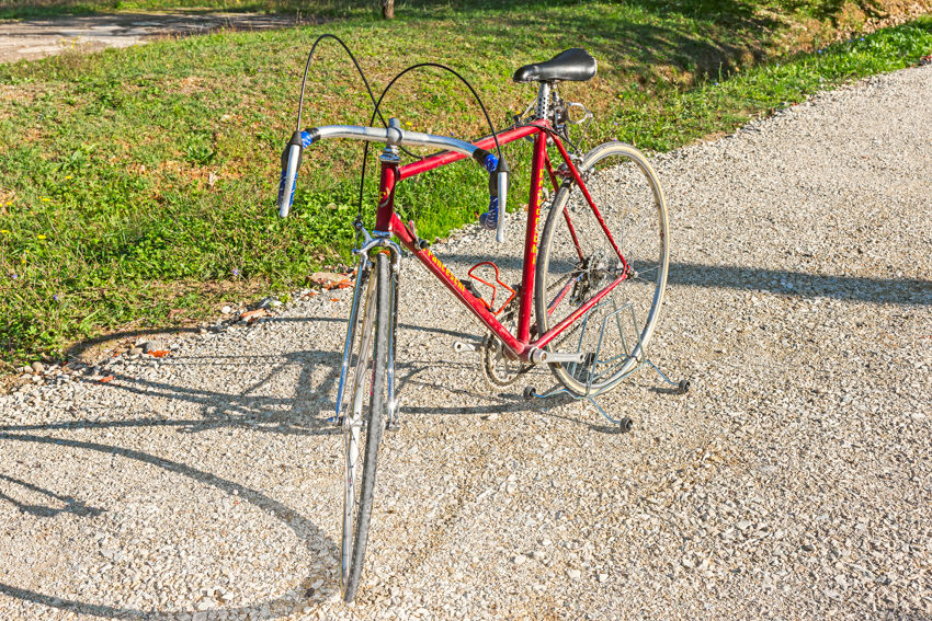 FRANCESCHI ROSSA vintage bike tuscany biking tour