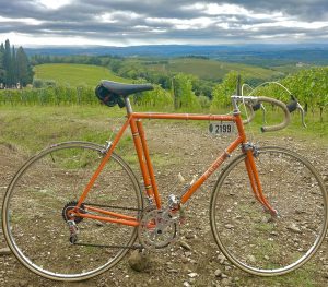 Noleggio bici Eroica Gaiole in Chianti - Bici vintage su strada bianca
